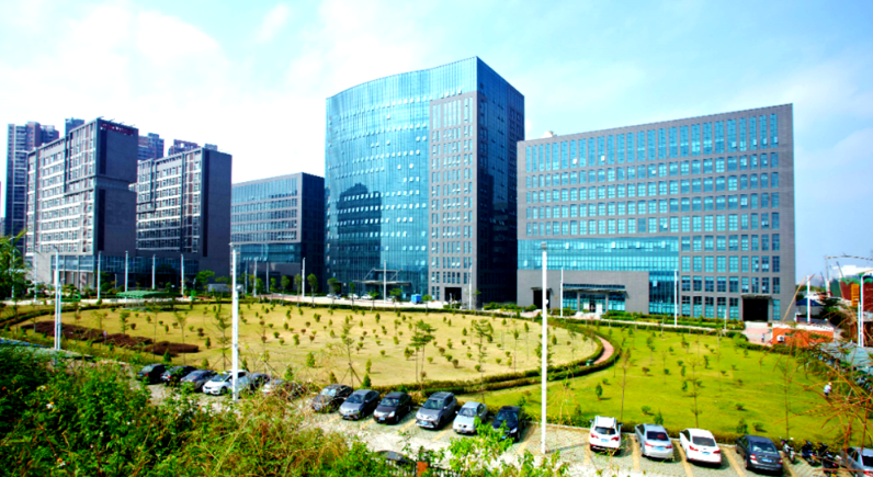 基建项目投资与商业地产运营模式对比分析：以成都天投产业投资有限公司为例